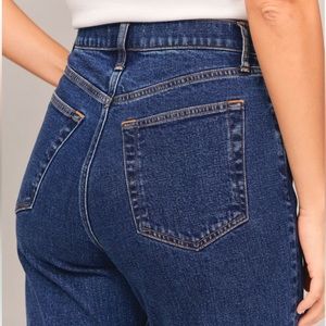 Abercrombie & Fitch Curve Love Ultra High Rise Ankle Straight Jean